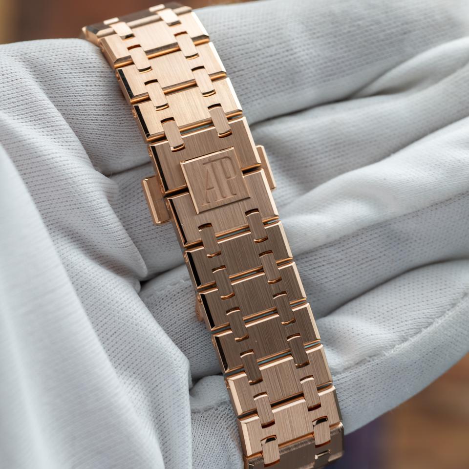 Audemars Piguet Royal Oak Selfwinding 37mm Black Dial — photo 13