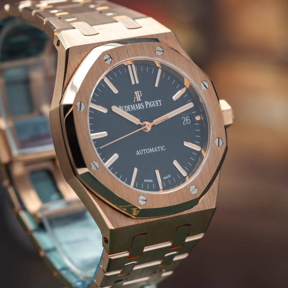 Audemars Piguet Royal Oak Selfwinding 37mm Black Dial — photo 16