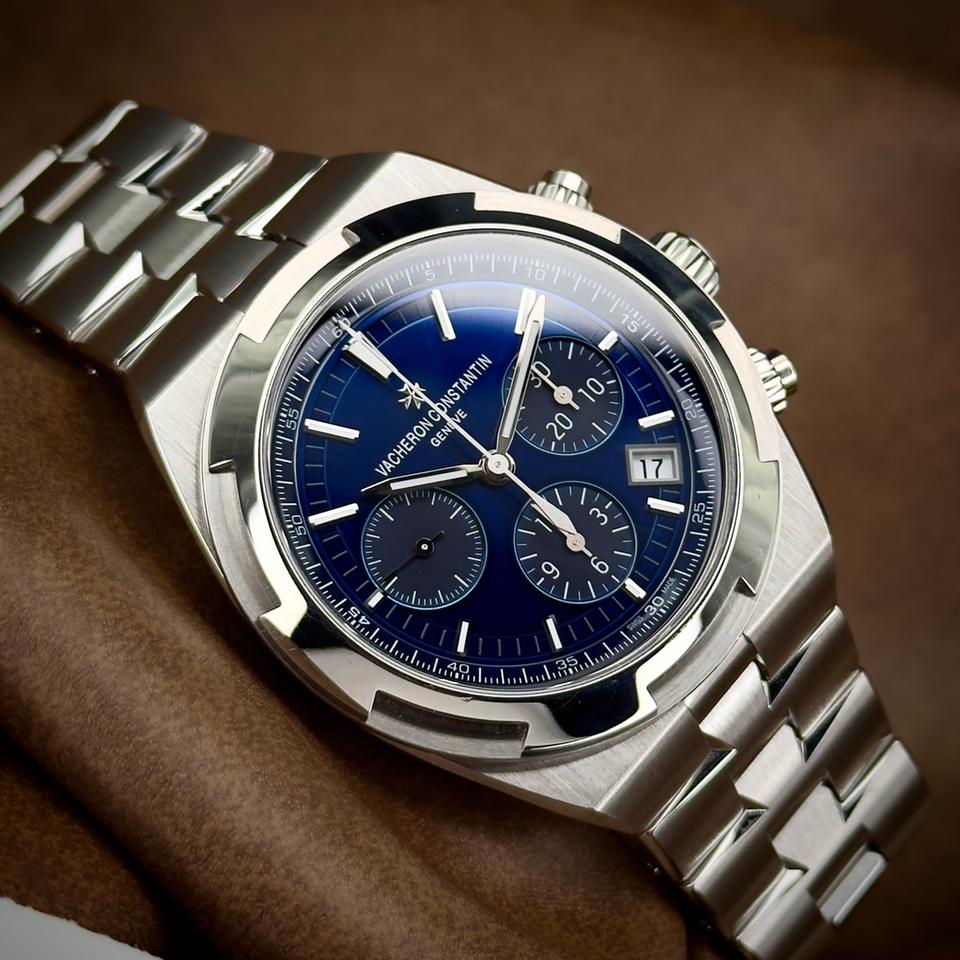 Vacheron Constantin Overseas Chronograph Blue Dial 5500V/110A-B148 Box and Papers