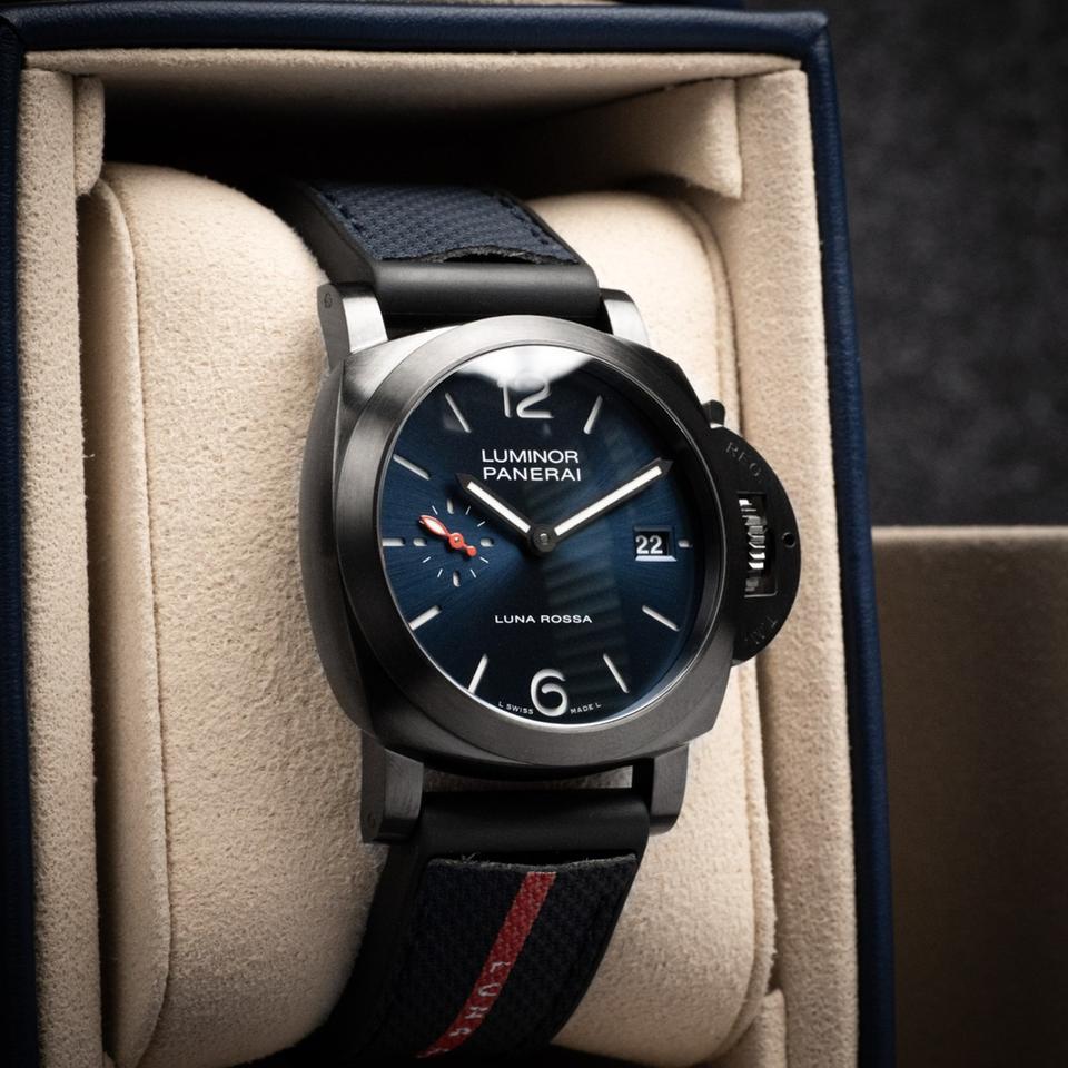 Panerai Luminor Luna Rossa Dlc Luna Rossa Pam01408 Luminor Quaranta 40mm 2024 Extended Warranty 2 Straps LNIB - Ready to Ship — photo 5