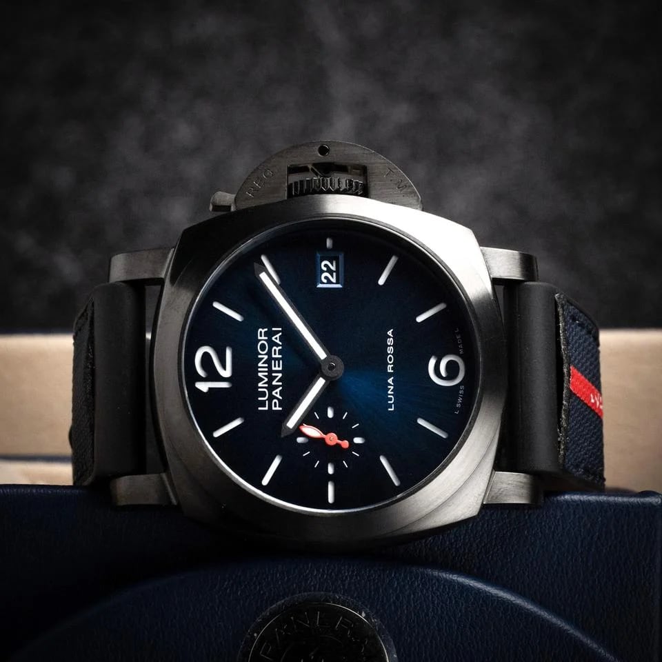 Panerai Luminor Luna Rossa Dlc Luna Rossa Pam01408 Luminor Quaranta 40mm 2024 Extended Warranty 2 Straps LNIB - Ready to Ship — photo 6