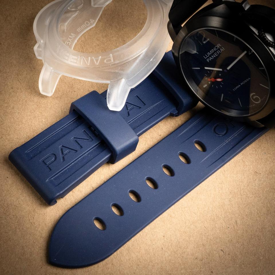 Panerai Luminor Luna Rossa Dlc Luna Rossa Pam01408 Luminor Quaranta 40mm 2024 Extended Warranty 2 Straps LNIB - Ready to Ship — photo 9
