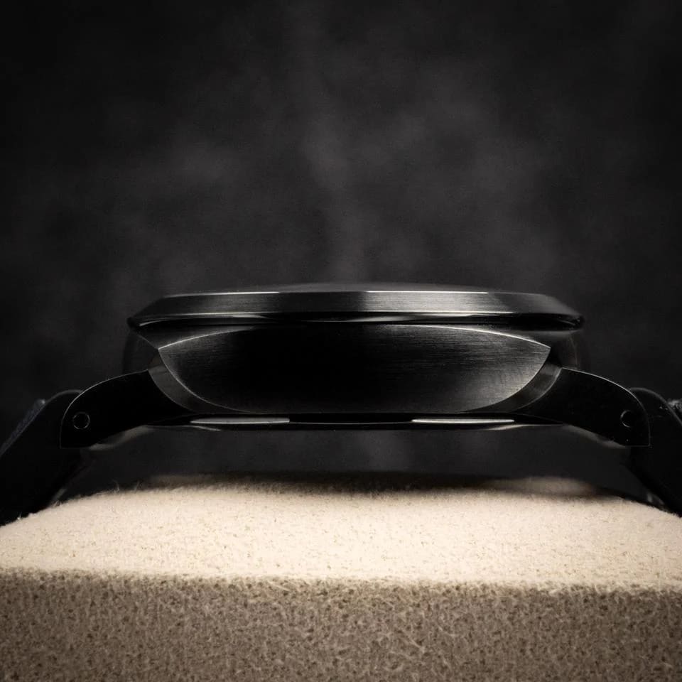 Panerai Luminor Luna Rossa Dlc Luna Rossa Pam01408 Luminor Quaranta 40mm 2024 Extended Warranty 2 Straps LNIB - Ready to Ship — photo 11