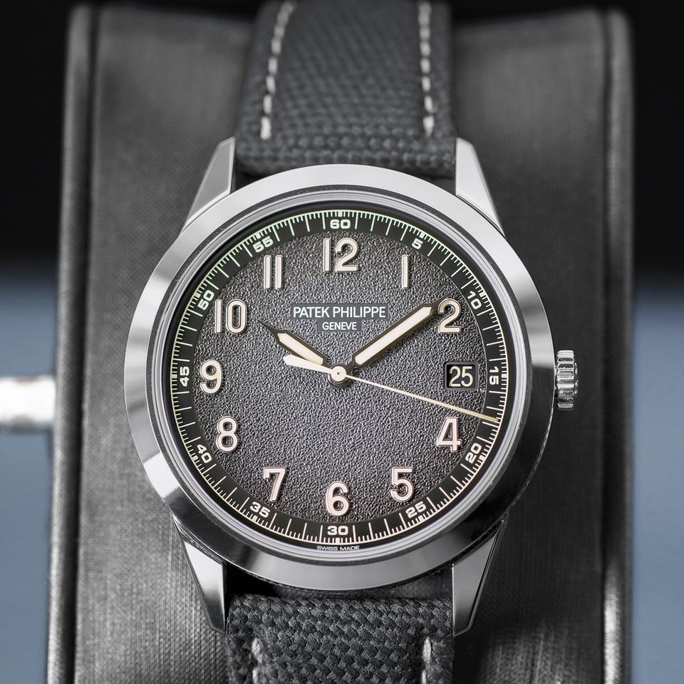 Patek Philippe Calatrava 5226G White Gold 40mm Box &amp; Papers — photo 3