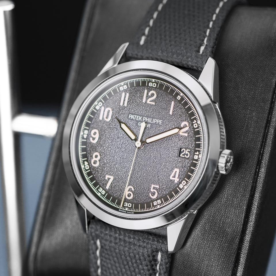 Patek Philippe Calatrava 5226G White Gold 40mm Box &amp; Papers — photo 8