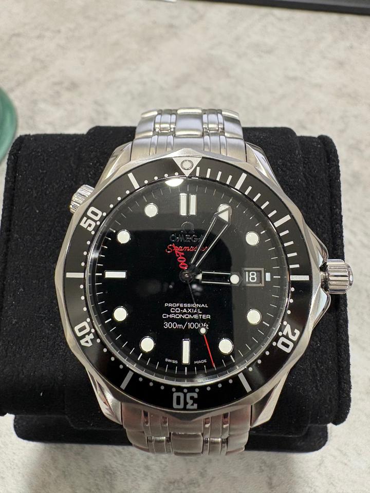 Omega Seamaster Diver 300 M 007 James Bond Special Edition (full set with extra Omega strap) — photo 12