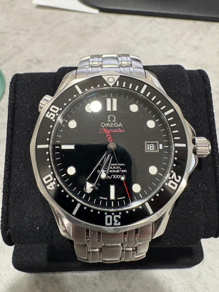 Omega Seamaster Diver 300 M 007 James Bond Special Edition (full set with extra Omega strap) — photo 13