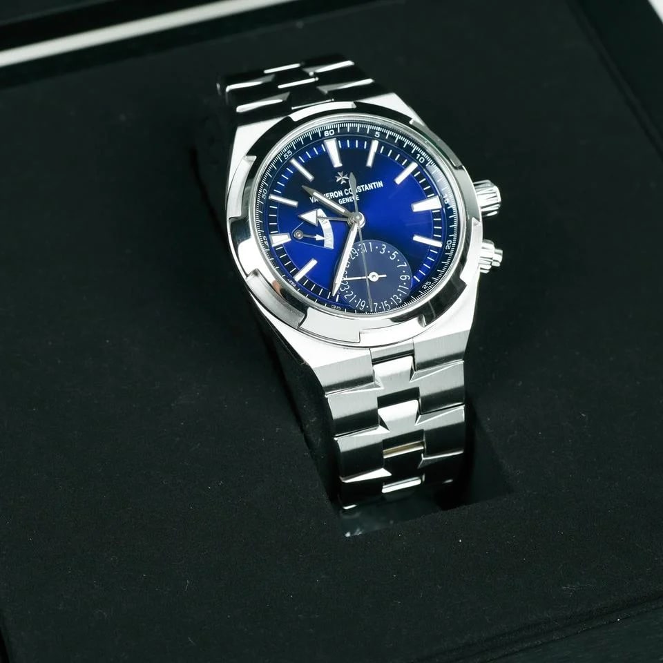 Vacheron Constantin Overseas Dual Time 41mm Blue Steel Complete Set IN STOCK — photo 3