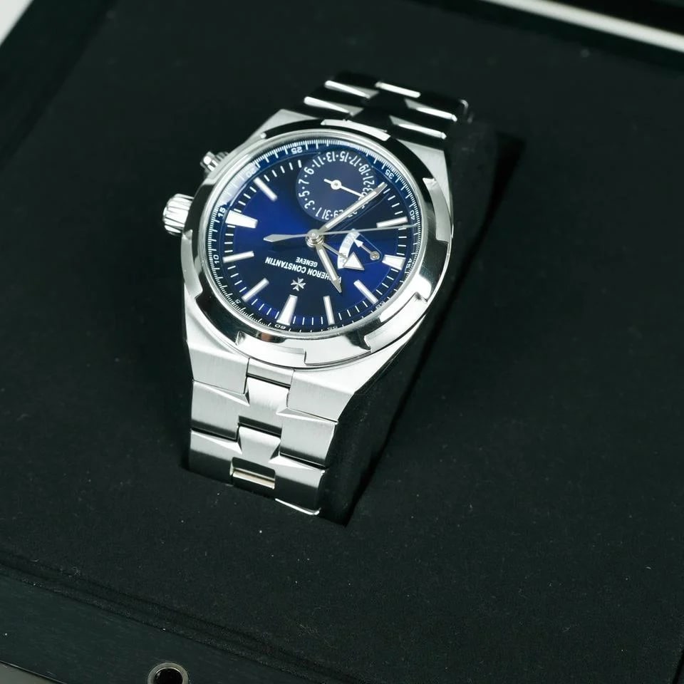 Vacheron Constantin Overseas Dual Time 41mm Blue Steel Complete Set IN STOCK — photo 4