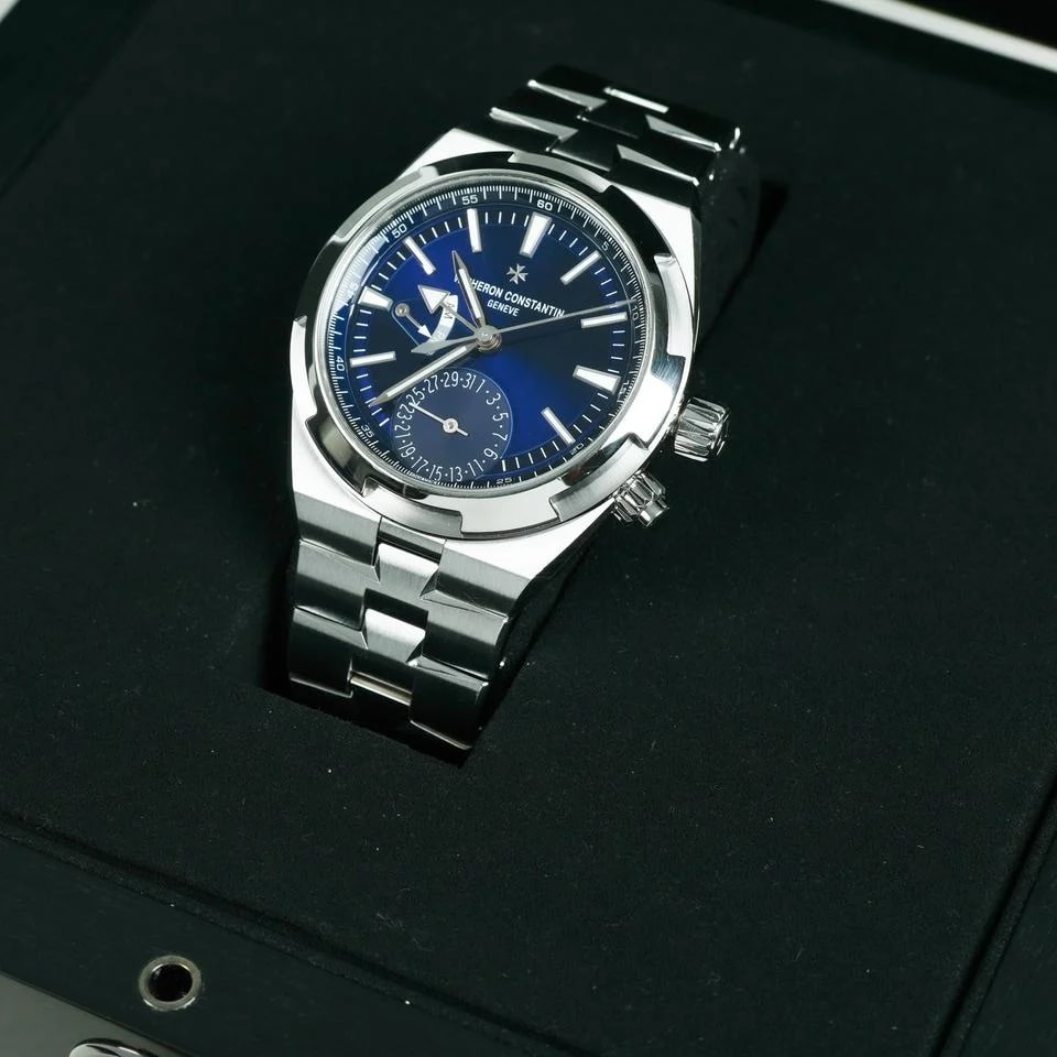 Vacheron Constantin Overseas Dual Time 41mm Blue Steel Complete Set IN STOCK — photo 6