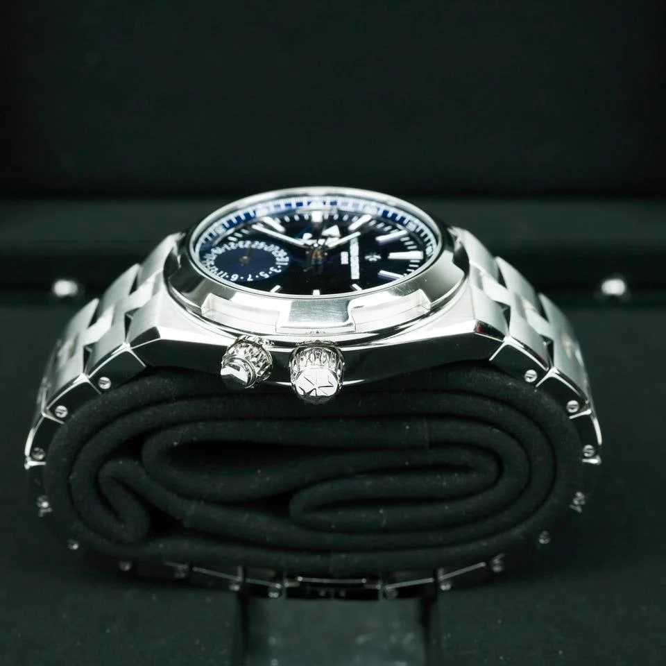 Vacheron Constantin Overseas Dual Time 41mm Blue Steel Complete Set IN STOCK — photo 7