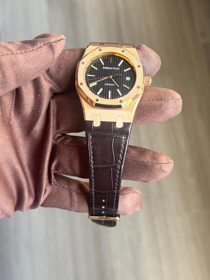 Audemars Piguet Royal Oak Selfwinding Comes as Watch Only — photo 4