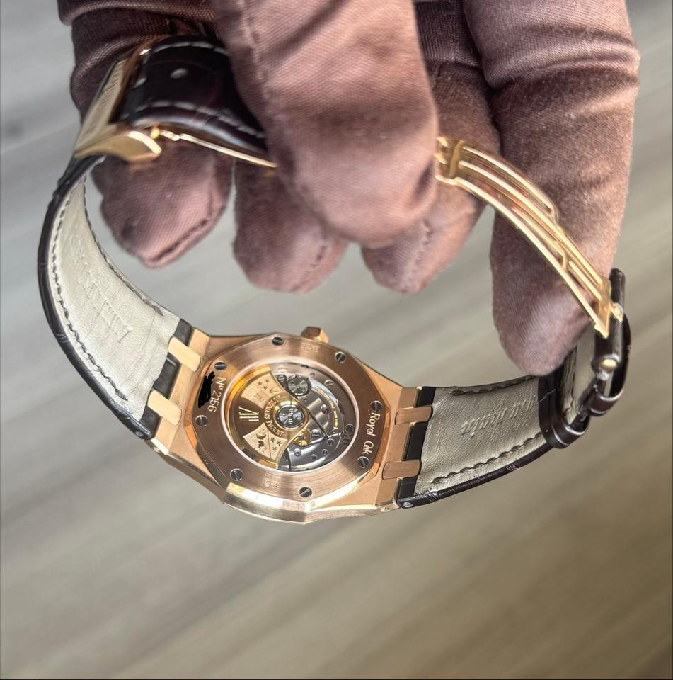 Audemars Piguet Royal Oak Selfwinding Comes as Watch Only — photo 5