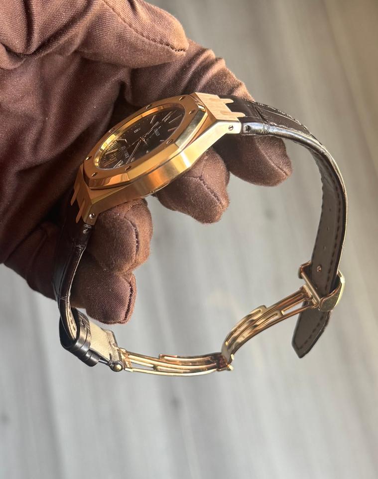 Audemars Piguet Royal Oak Selfwinding Comes as Watch Only — photo 9