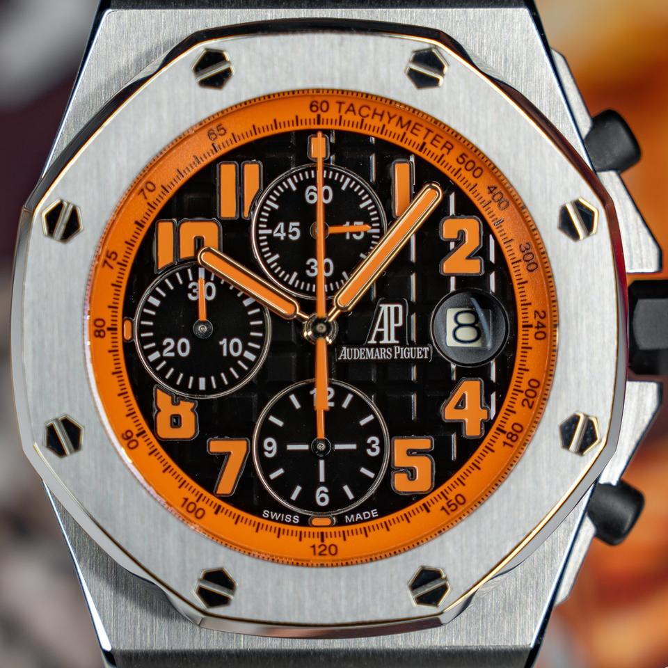 Audemars Piguet Royal Oak Offshore Chronograph Volcano 42mm Watch Only | Excellent Condition | Black Strap — photo 2