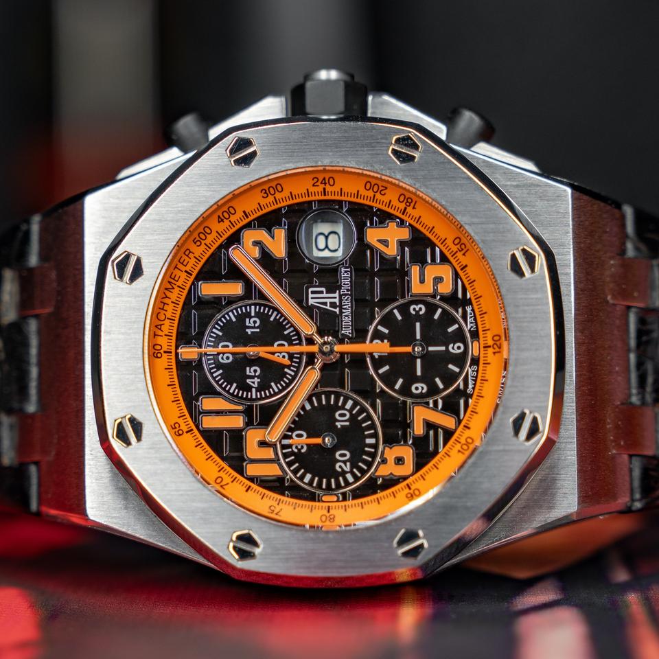 Audemars Piguet Royal Oak Offshore Chronograph Volcano 42mm Watch Only | Excellent Condition | Black Strap — photo 3