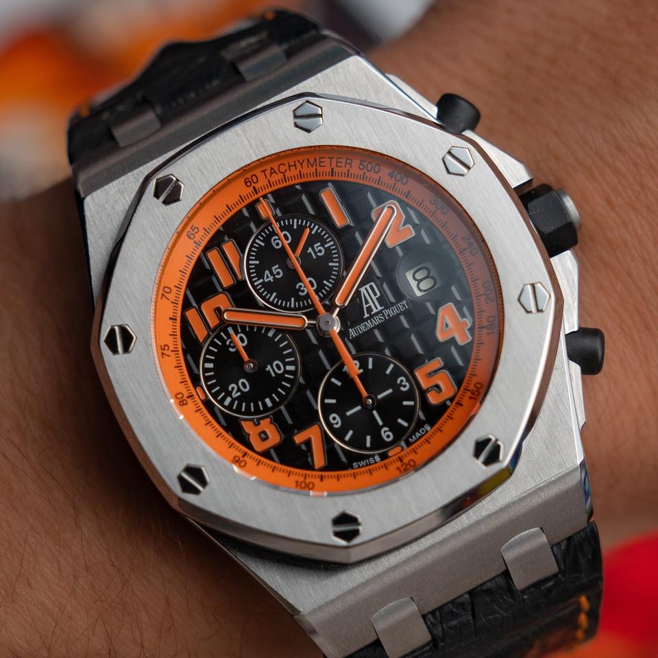 Audemars Piguet Royal Oak Offshore Chronograph Volcano 42mm Watch Only | Excellent Condition | Black Strap — photo 4