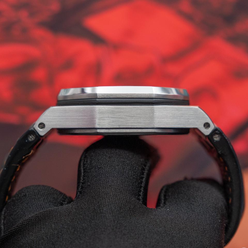 Audemars Piguet Royal Oak Offshore Chronograph Volcano 42mm Watch Only | Excellent Condition | Black Strap — photo 12