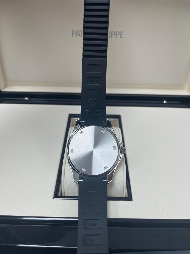 Patek Philippe Aquanaut Luce Black Dial Steel Case With Diamonds — photo 9