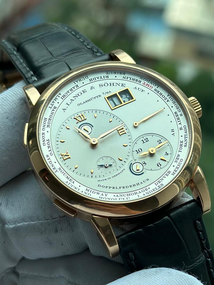 A. Lange &amp; Söhne Lange 1 Time Zone