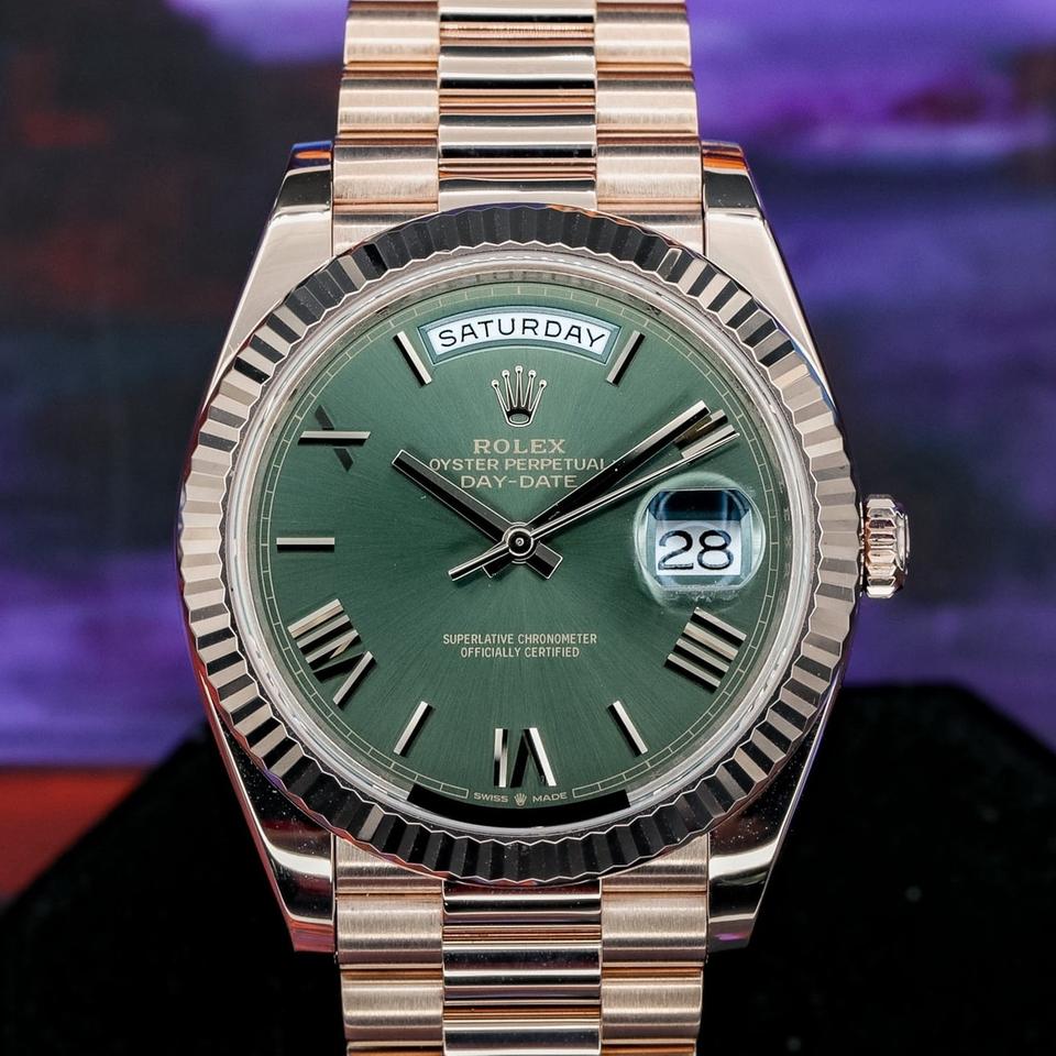 Rolex Day-Date 40 Rose Gold Olive Green Dial 2025 Complete - 228235