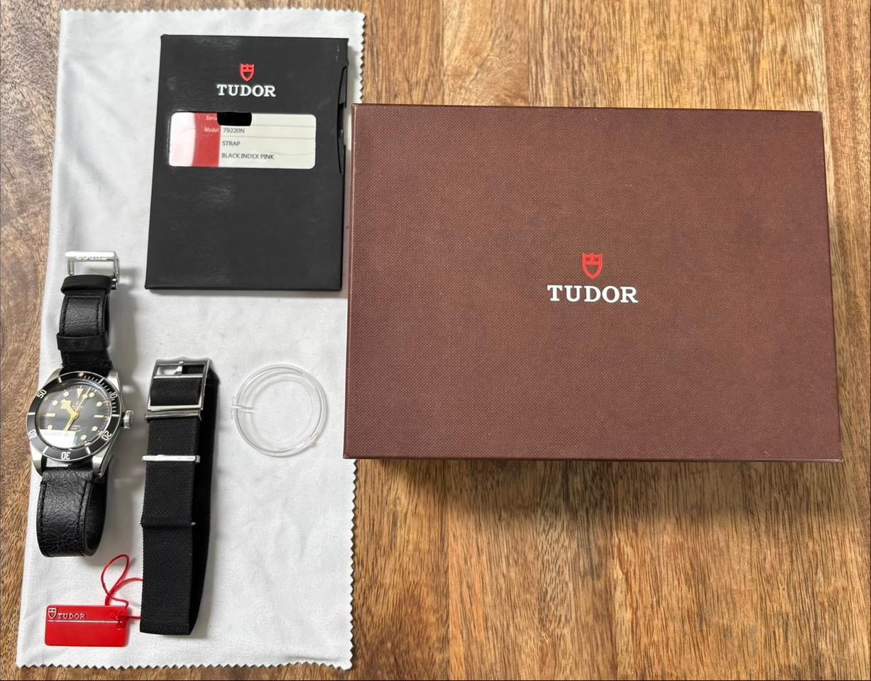 Tudor Black Bay Heritage Black Bay Full set box and papers 41mm smiley diver 200m — photo 2