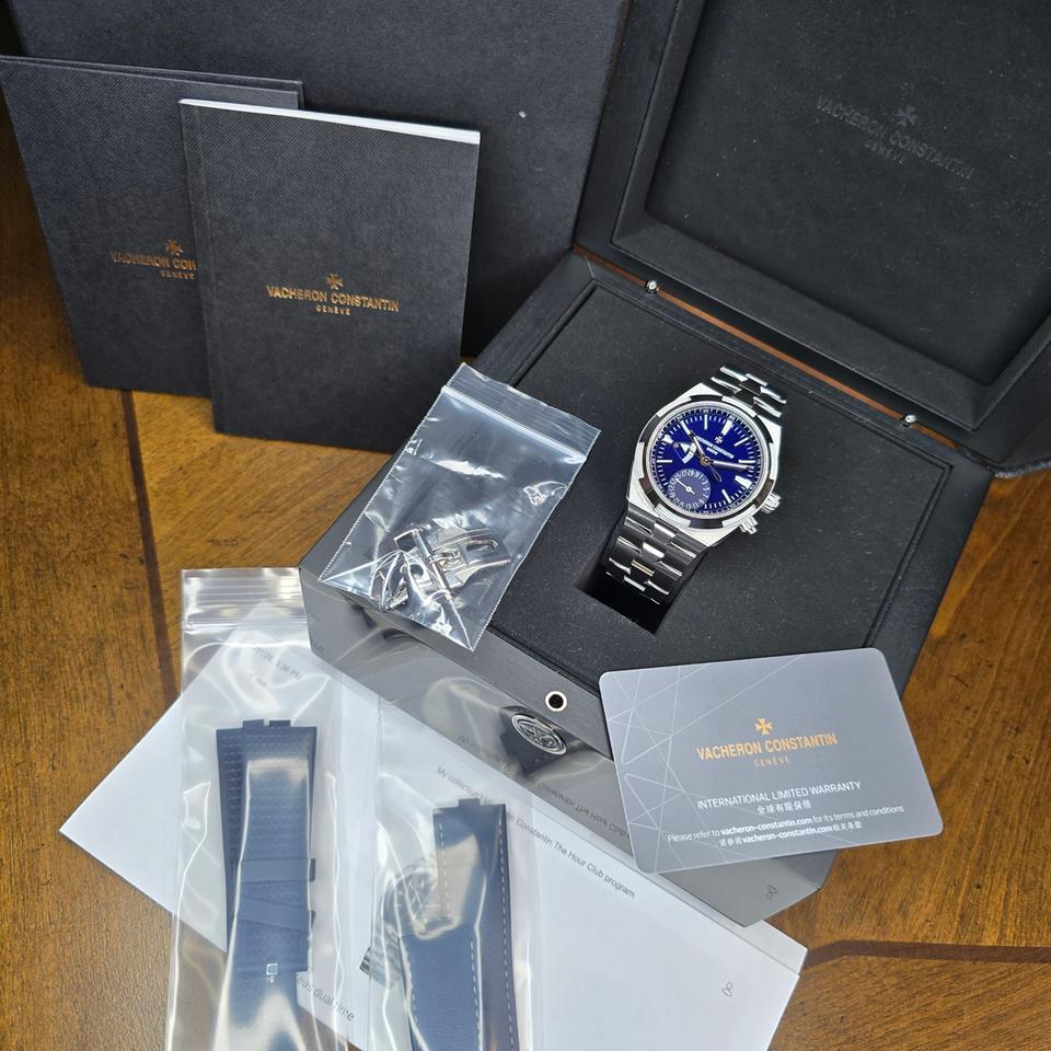 Vacheron Constantin Overseas Dual Time IN STOCK | Overseas | 7900v | Blue Dial | Dual Time | B&amp;P — photo 2