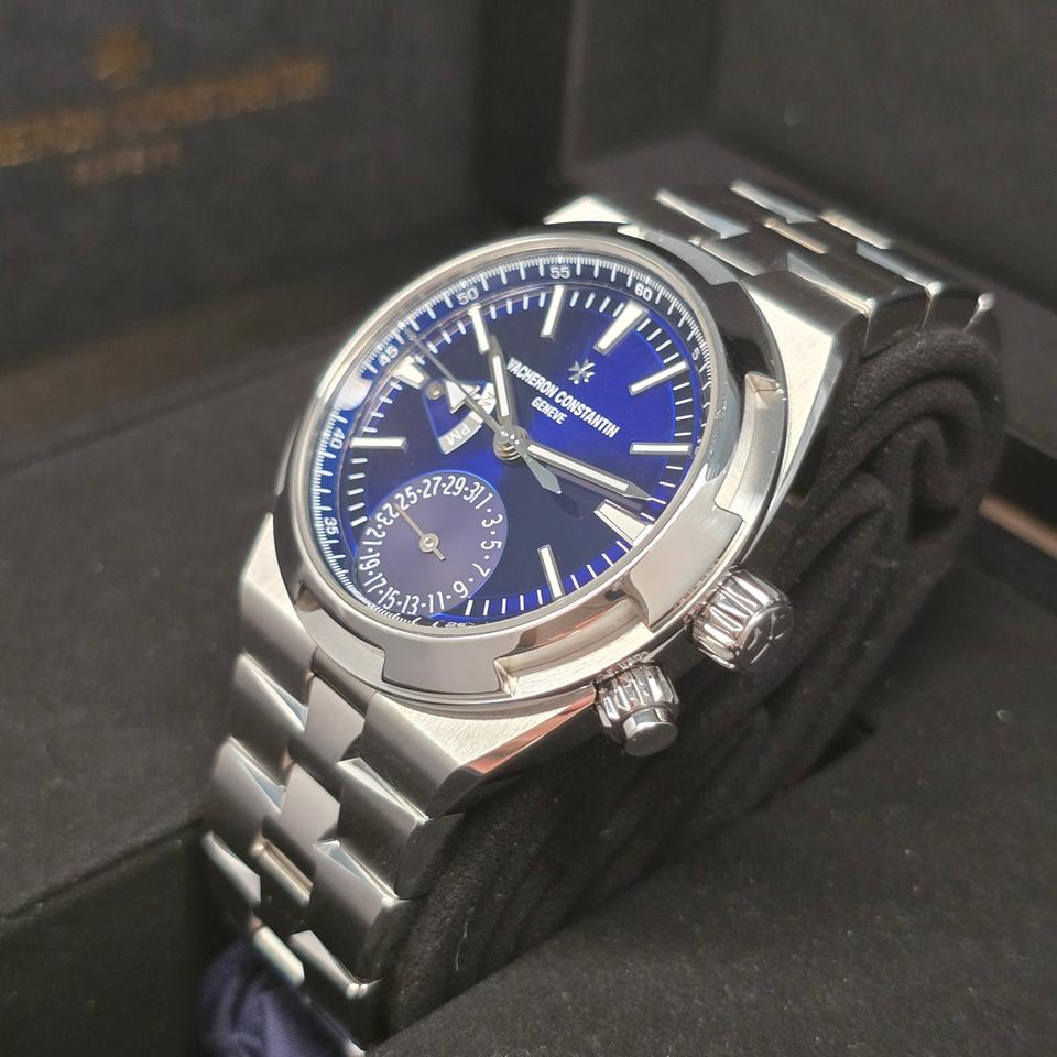 Vacheron Constantin Overseas Dual Time IN STOCK | Overseas | 7900v | Blue Dial | Dual Time | B&amp;P — photo 7