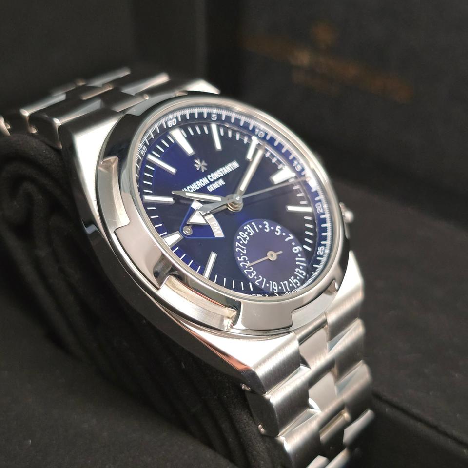 Vacheron Constantin Overseas Dual Time IN STOCK | Overseas | 7900v | Blue Dial | Dual Time | B&amp;P — photo 8