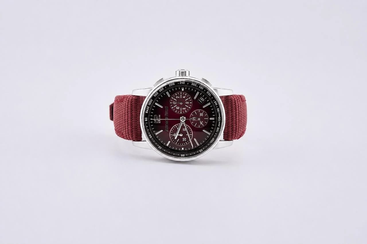 Audemars Piguet Code 11.59 Chronograph 41mm White Gold Ombre Burgundy Sunburst Dial — photo 3