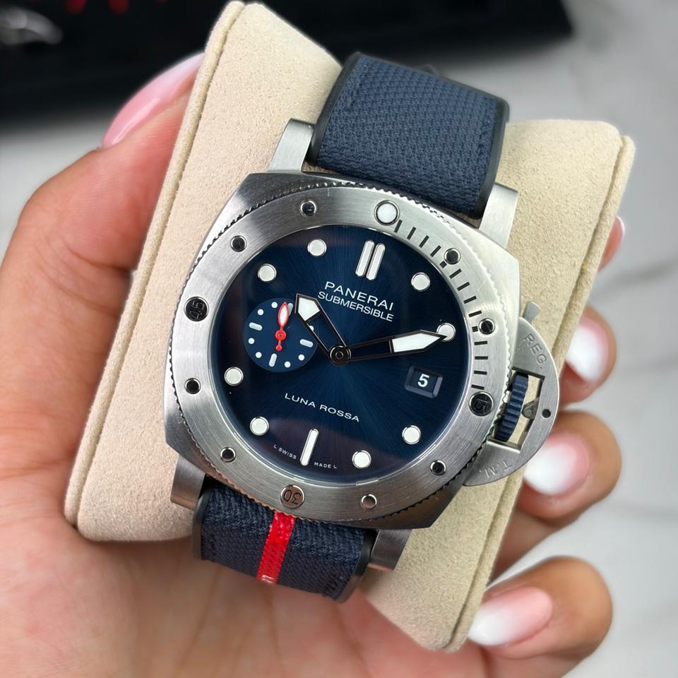 Panerai Submersible Quarantaquattro Luna Rossa Limited