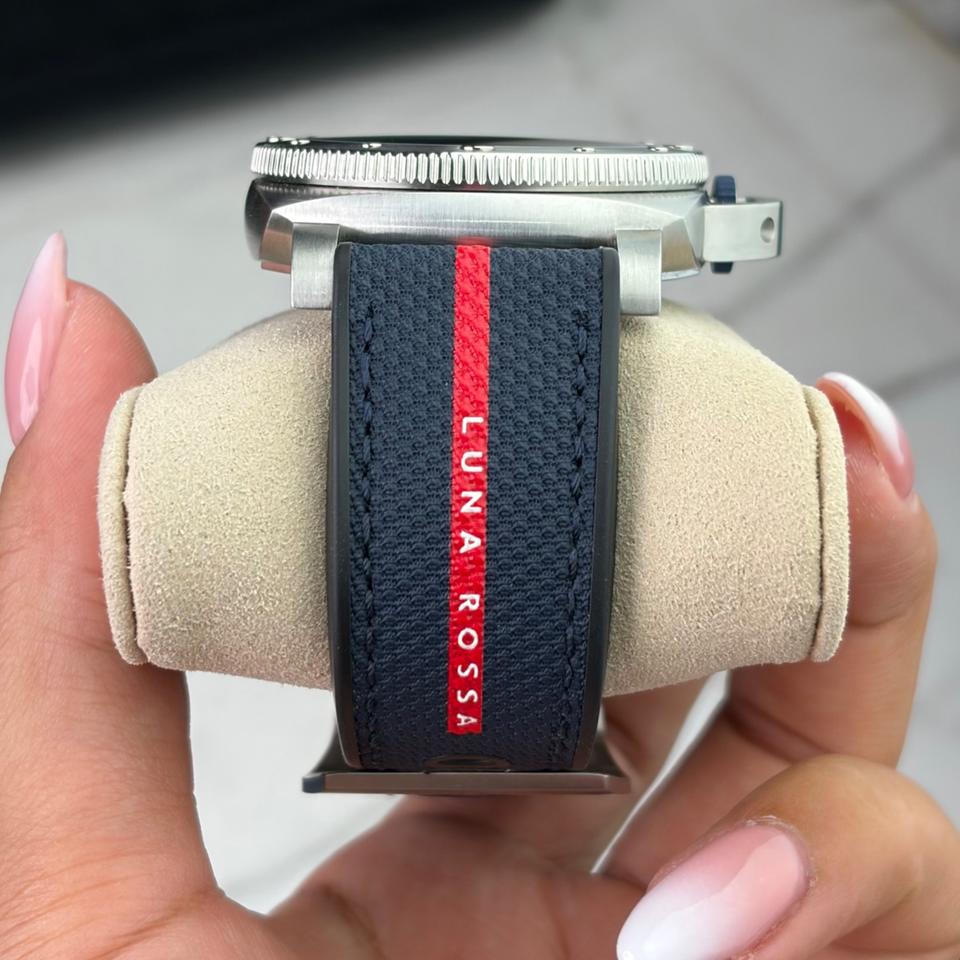 Panerai Submersible Quarantaquattro Luna Rossa Limited — photo 5