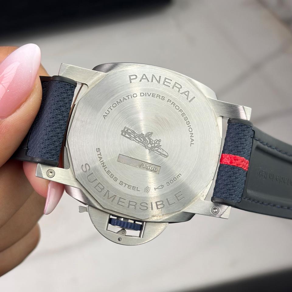 Panerai Submersible Quarantaquattro Luna Rossa Limited — photo 7