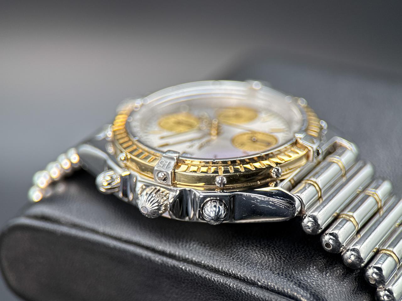 Breitling Chronomat D13047 Silver Dial Two-Tone Bullet Bracelet 1992 — photo 3