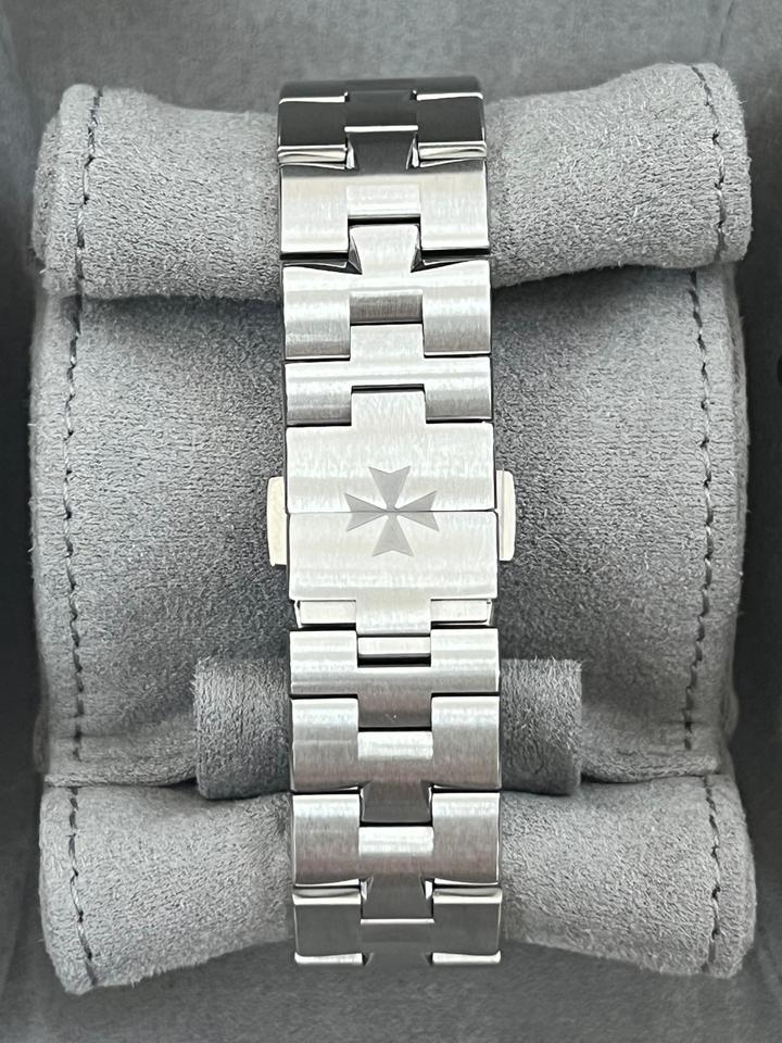 Vacheron Constantin Overseas New 2026 Stainless Steel 34.5mm Boutique Exclusive 4600v/200a-b980 Brand New Full Set — photo 4