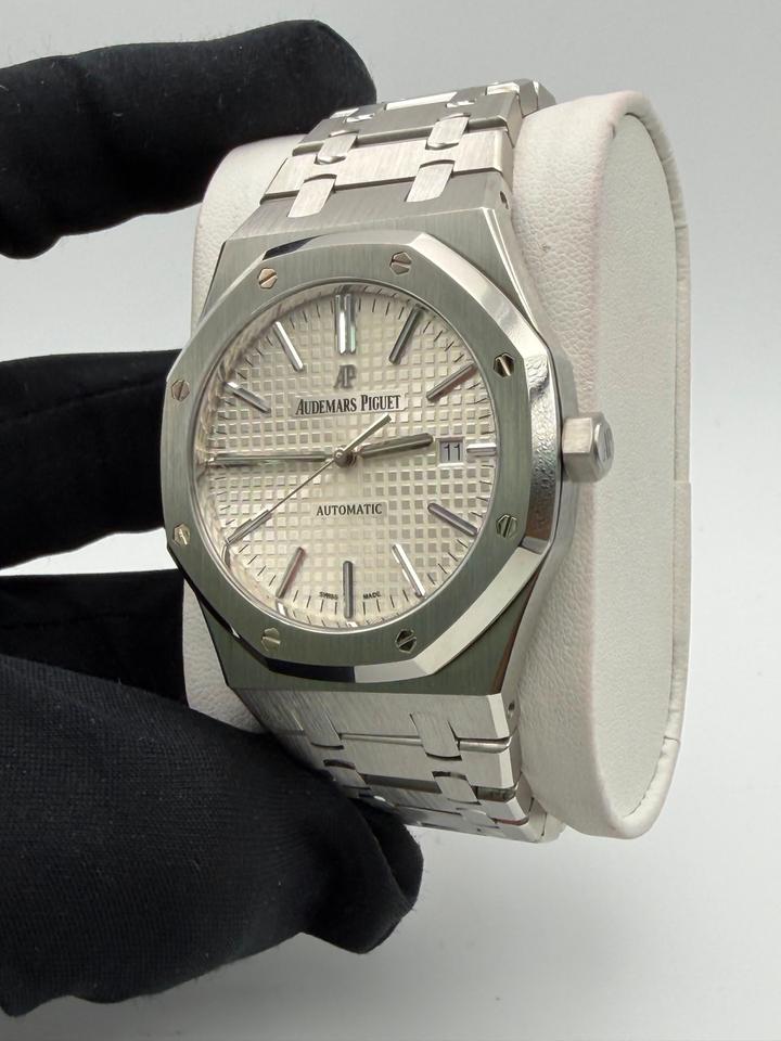 Audemars Piguet Royal Oak Selfwinding 15400ST.OO.1220ST.02 — photo 3