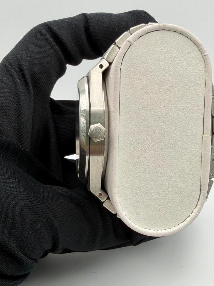 Audemars Piguet Royal Oak Selfwinding 15400ST.OO.1220ST.02 — photo 5