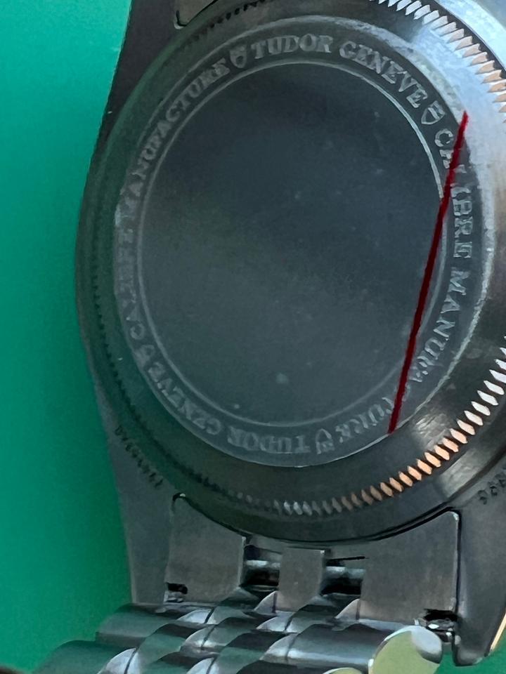 Tudor Black Bay 2025 41mm Red Bezel Full Set M7941A1A0RU-0003 Jubilee — photo 13