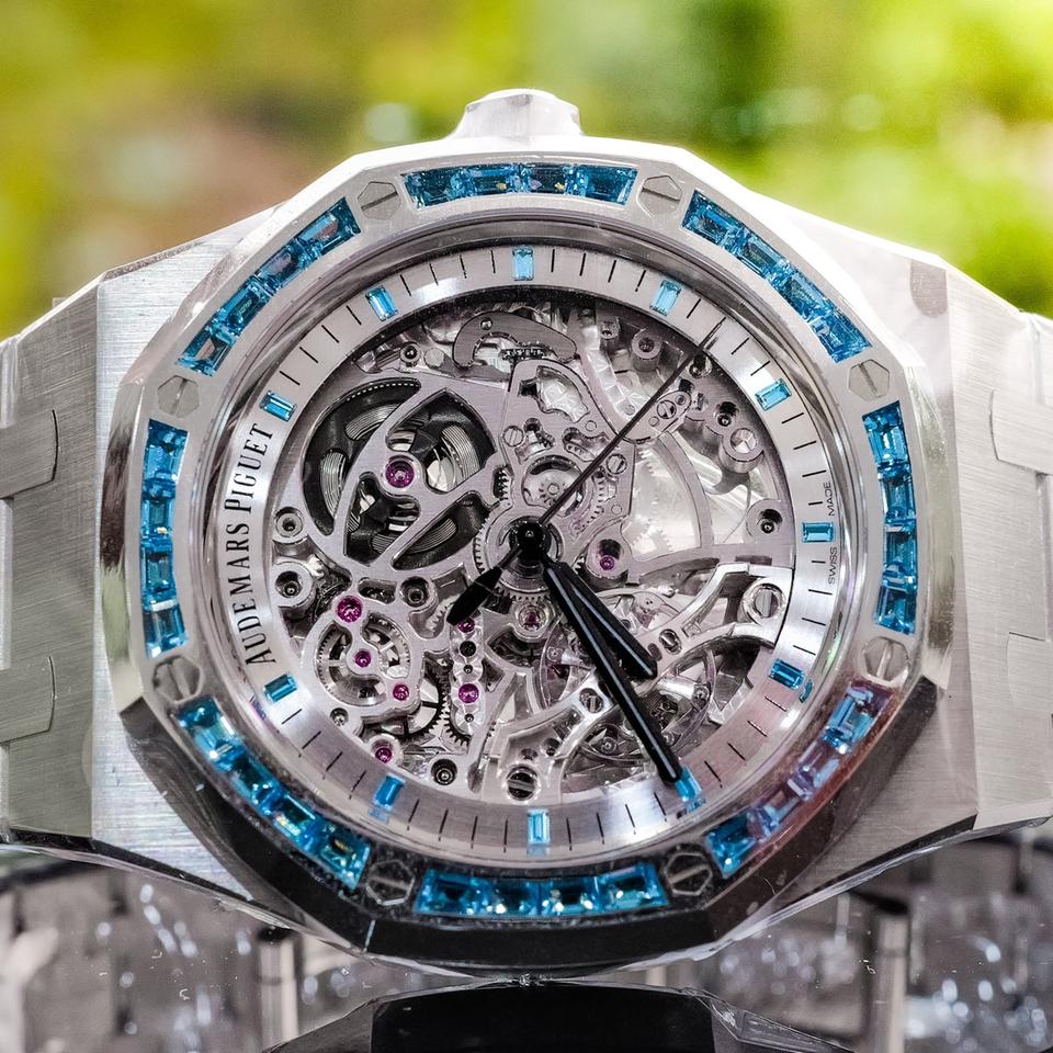 Audemars Piguet Royal Oak Double Balance Wheel Openworked 15412BC.TO.1220BC.01 Royal Oak Double Balance Wheel Openworked White Gold Swiss Topaz Bezel — photo 2