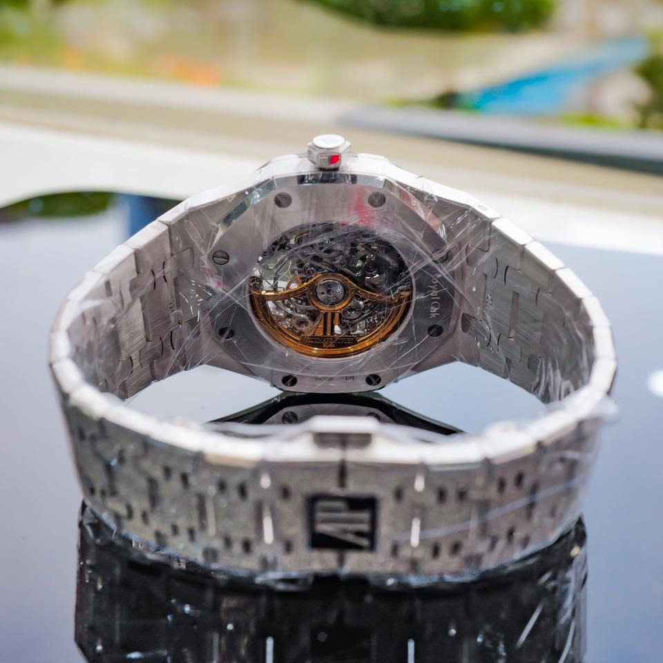 Audemars Piguet Royal Oak Double Balance Wheel Openworked 15412BC.TO.1220BC.01 Royal Oak Double Balance Wheel Openworked White Gold Swiss Topaz Bezel — photo 4