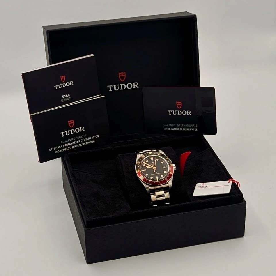 Tudor Black Bay GMT 58 Gmt M7939G1A0NRU-0001 Coke Bezel 39mm Full Set 2025 — photo 4