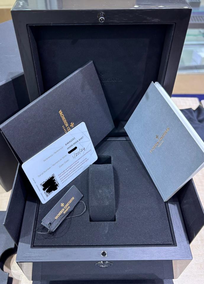 Vacheron Constantin Fiftysix 40mm Blue Dial Stainless Steel Automatic 4600E MINT Condition Full Set 2024 — photo 2