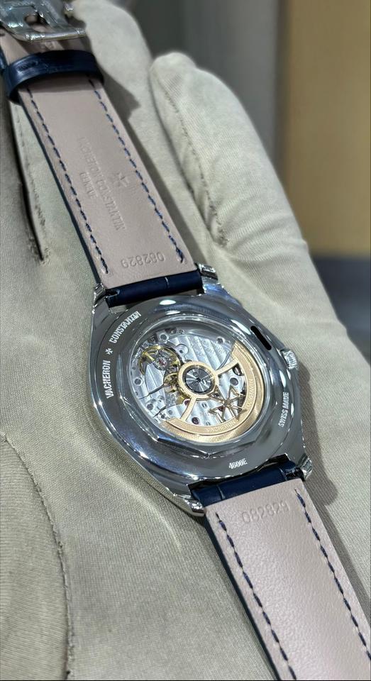 Vacheron Constantin Fiftysix 40mm Blue Dial Stainless Steel Automatic 4600E MINT Condition Full Set 2024 — photo 7
