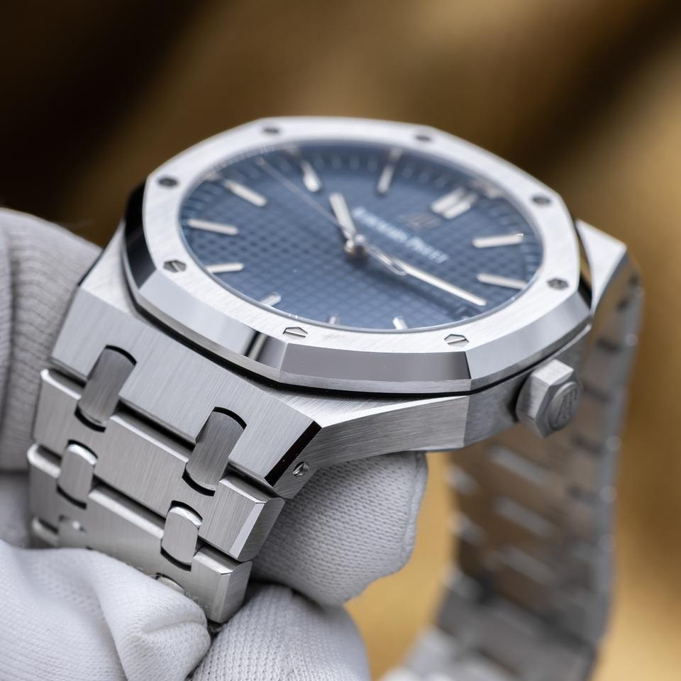 Audemars Piguet Royal Oak Automatic 41mm Blue Dial - AP 15500st Complete Set — photo 11