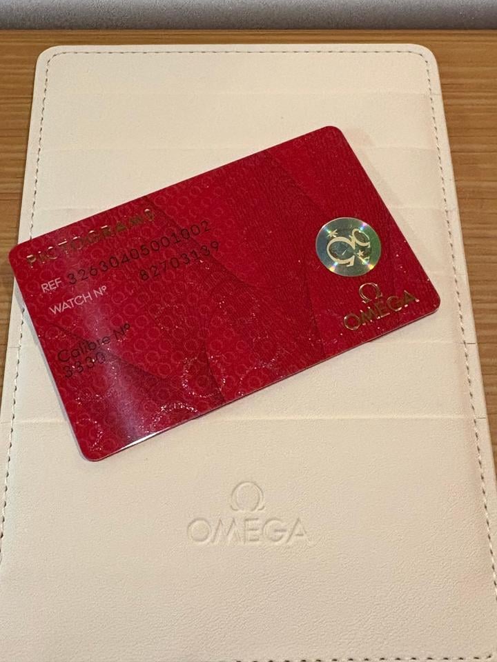 Omega Speedmaster Racing Reverse Panda Chronograph 40mm — photo 8