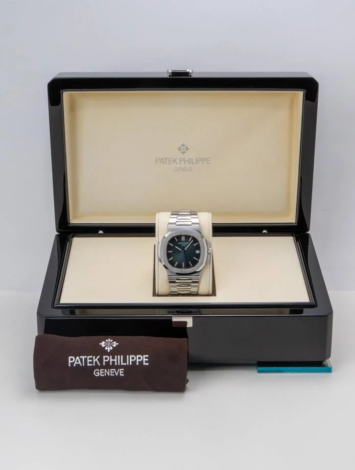 Patek Philippe Nautilus 5711/1A-010 — photo 2