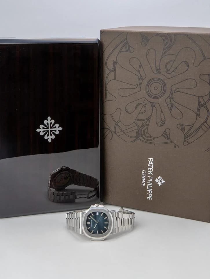 Patek Philippe Nautilus 5711/1A-010 — photo 4