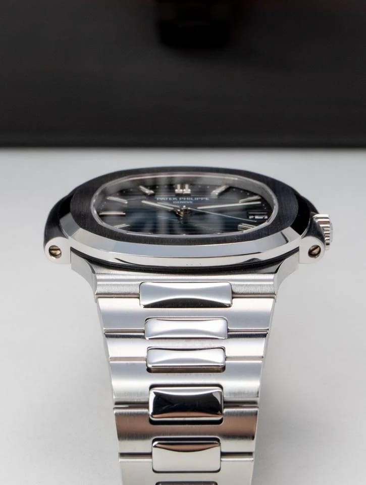 Patek Philippe Nautilus 5711/1A-010 — photo 6