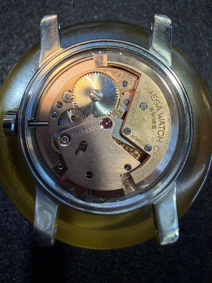 Omega Seamaster Sub Secound Silver Case - Sunburst Dial Automatic Vintage — photo 11