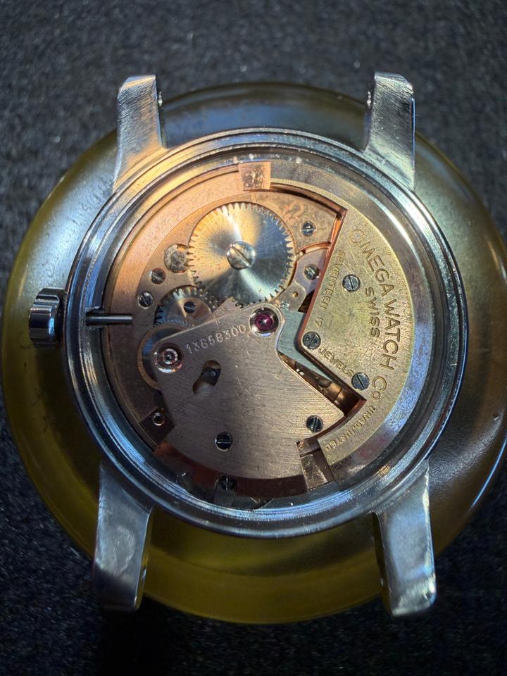 Omega Seamaster Sub Secound Silver Case - Sunburst Dial Automatic Vintage — photo 12